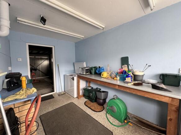 Store/Workshop