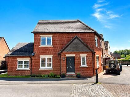 Kiln Avenue, Haslemere, Surrey, GU27