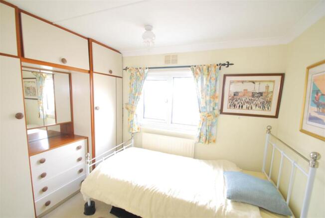 wood bed1.JPG