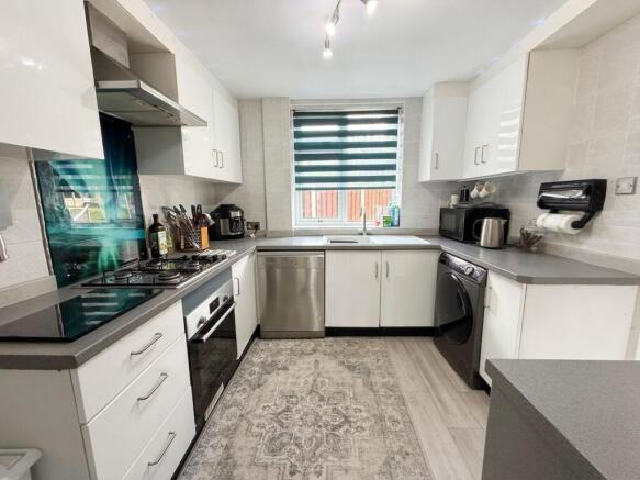 3 bed Semi-Detached for sale Image 5