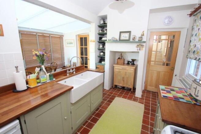 33 Wain a Long kitchen1.jpg