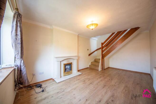 LIVING/DINING ROOM