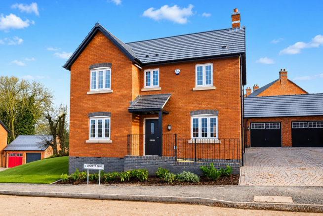 Frontage & Driveway