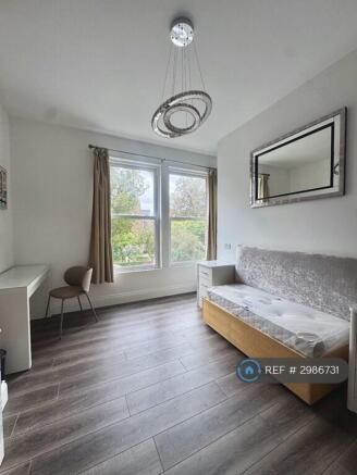 Studio 5 (Bed Glides In)