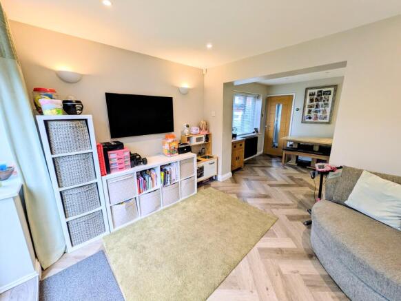 4 bed Detached for sale Image 12