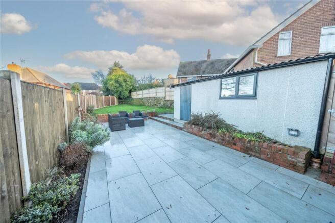 3 bed Terraced for sale Image 9