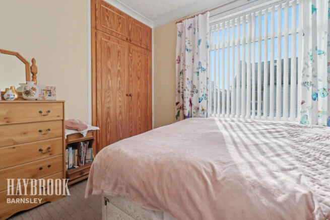2 bed Terraced for sale Image 8