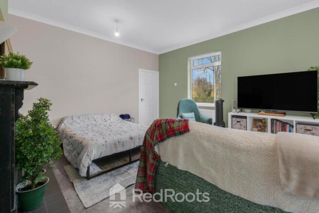 3 bed Detached for sale Image 8