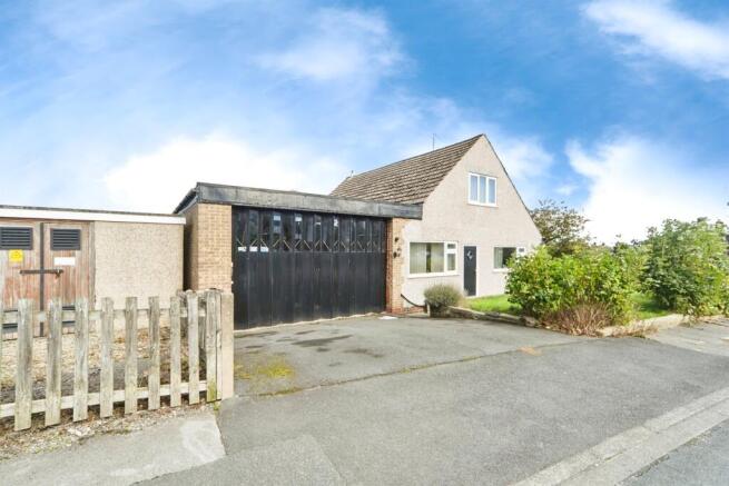 3 bed Detached for sale Image 4