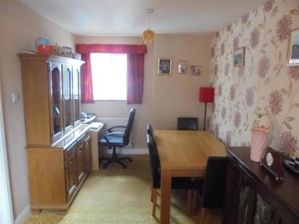 Dining Area - cont