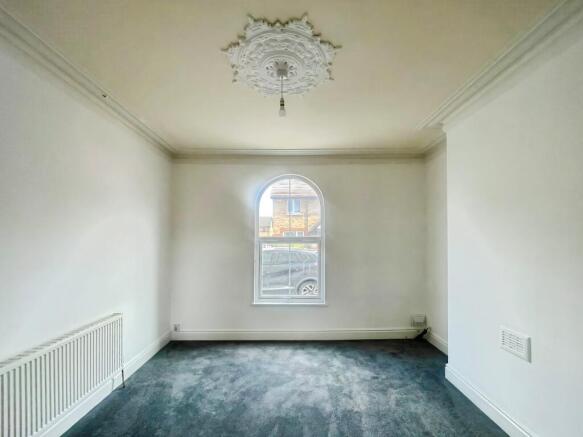 4 bed Terraced to rent Image 4