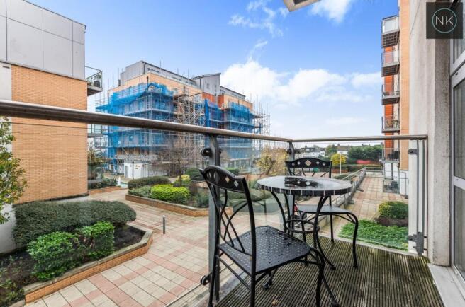 Kingswood Heights, Queen Mary Avenue, South Woodford, London, E18 2FP photo 4