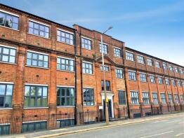 Flat 12, 400 Rembrandt House, Whippendell Road, Watford WD18 7PG