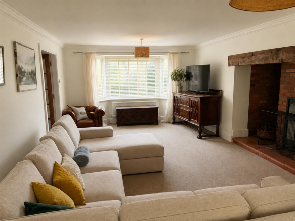 Living Room.png