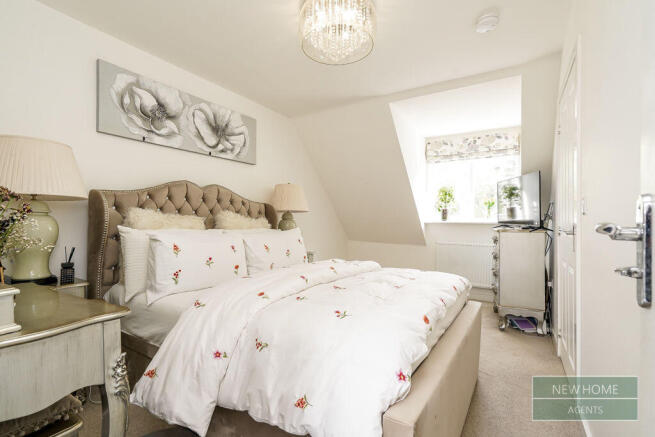 3 bed Semi-Detached for sale Image 8