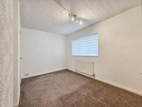 3 bed Semi-Detached for sale Image 12