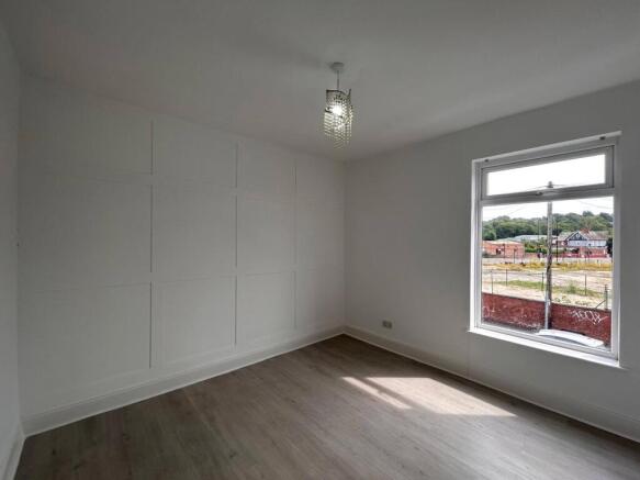 3 bed Terraced to rent Image 7