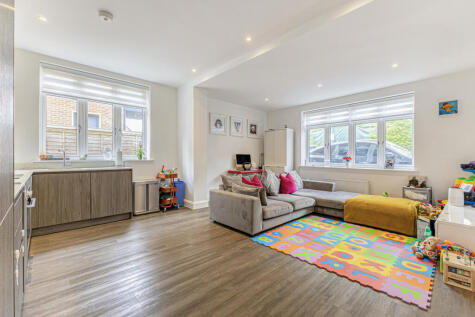 Pynnacles Close, Stanmore, HA7