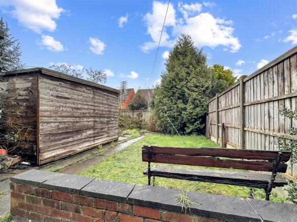 Well-Appointed Rear Garden 514
