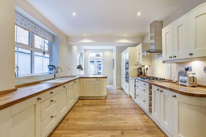 KITCHEN/BREAKF...