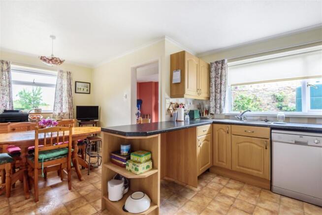 Fitted kitchen