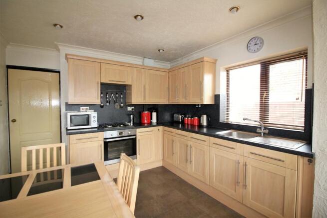 Kitchen / Breakfast