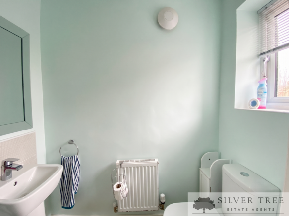 3 bed Semi-Detached for sale Image 12