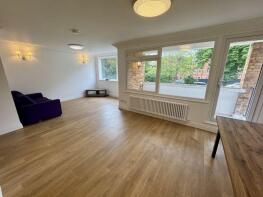 Flat 4, 28 Savona Court, The Downs, London SW20 8HY