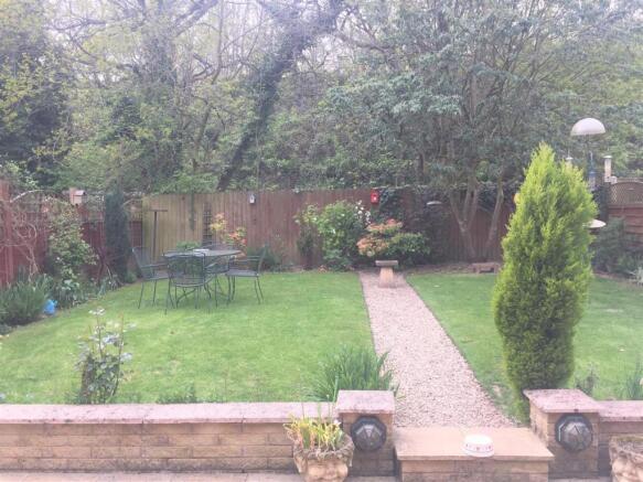 burlish 20 garden1.jpg