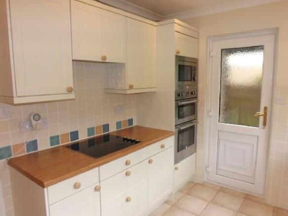 Kitchen Pic 2