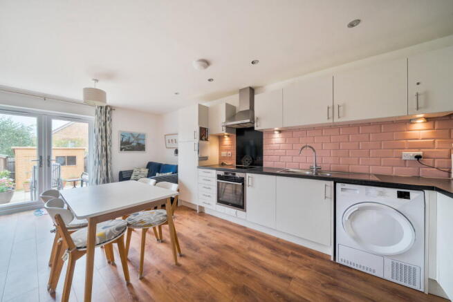 2 bed End of Terrace for sale Image 4