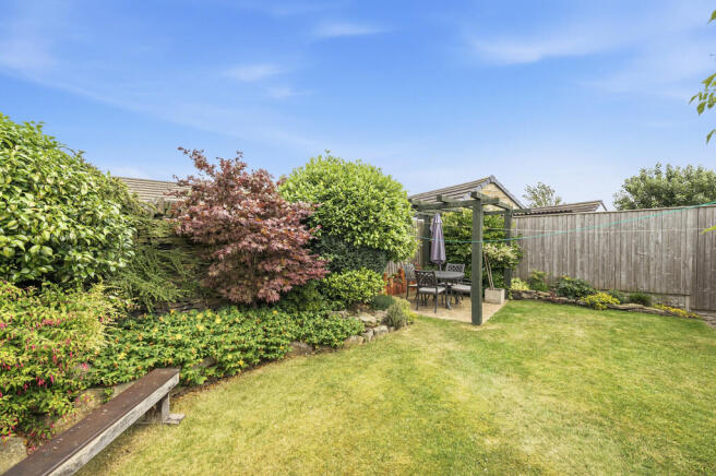 3 bed Detached Bungalow for sale Image 12