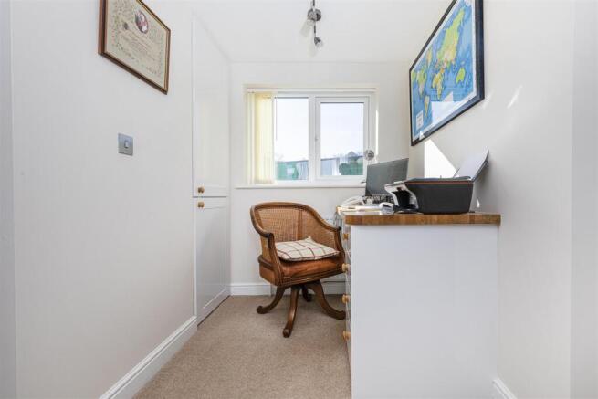 3 bed Detached Bungalow for sale Image 12