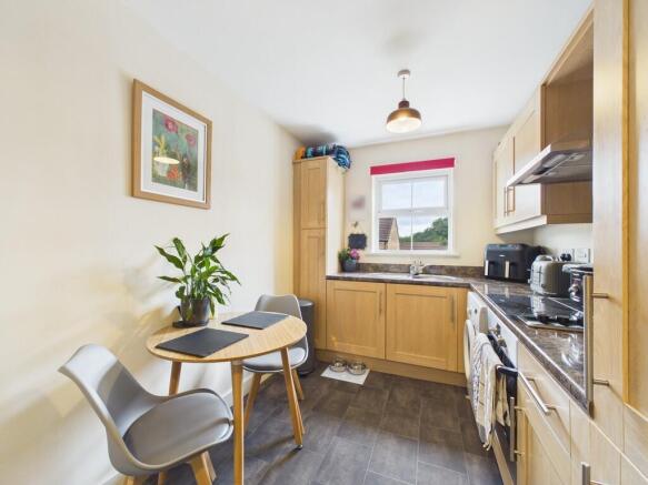 2 bed Apartment for sale Image 9