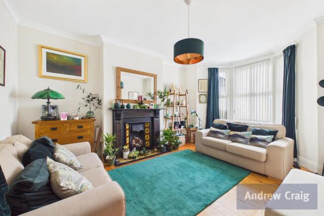 Front Reception/Bedr