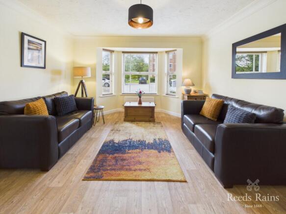 2 bed Apartment for sale Image 4