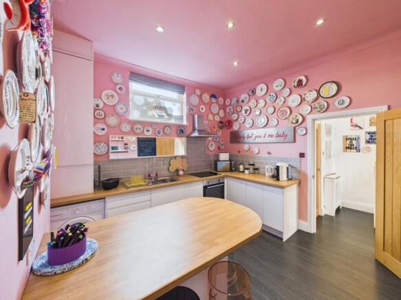 2 bed Maisonette for sale Image 4