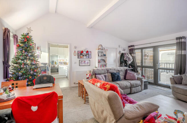 1386925-8-69300e1...