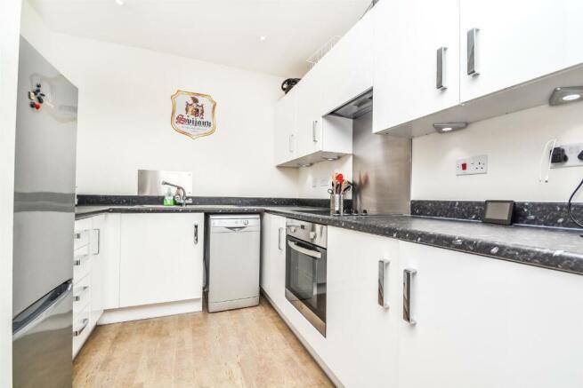 54 Featherstone Kitchen.jpg