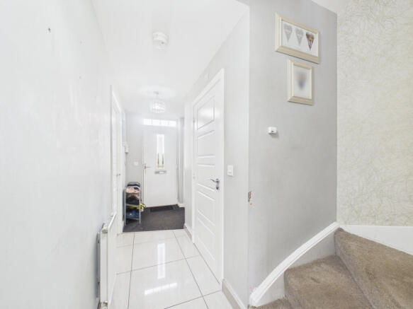 4 bed Semi-Detached for sale Image 9