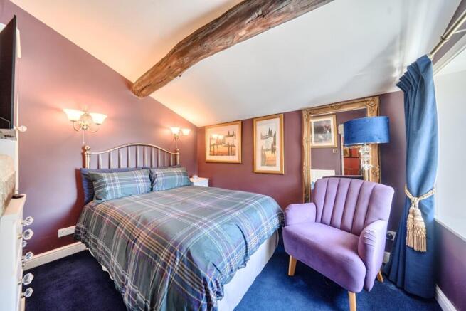 4 bed Cottage for sale Image 11
