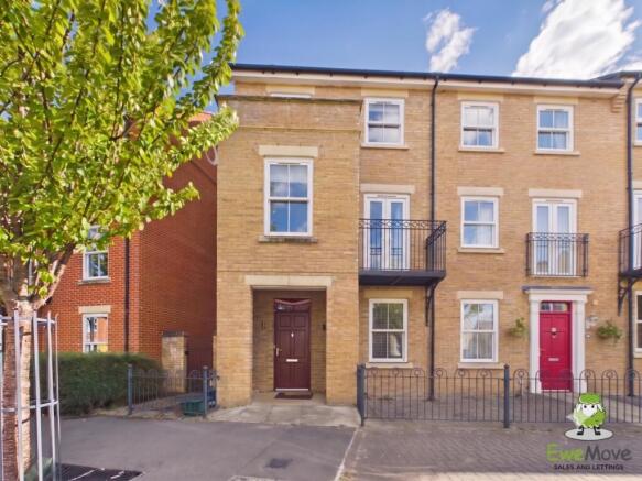 EweMove Estate Agents Basingstoke - Rockbourne Roa