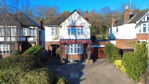 2, Field Close, Buckhurst Hill IG9 5AQ