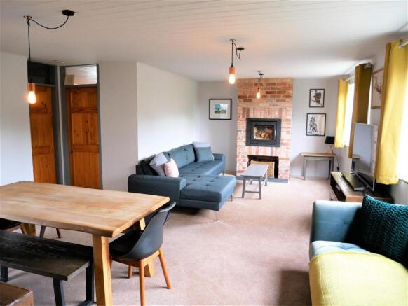 Lounge with Dining Area
