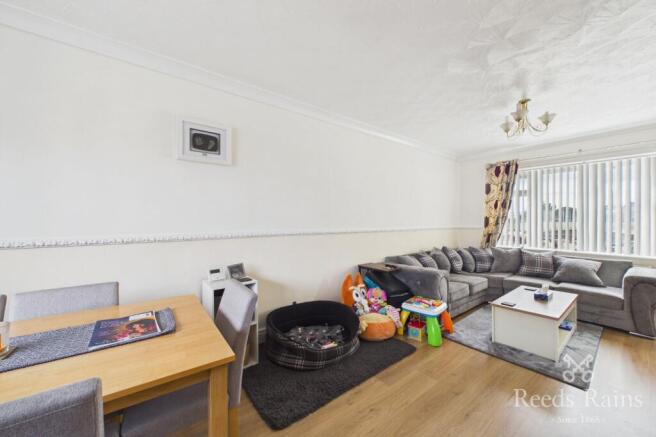2 bed Semi-Detached for sale Image 9