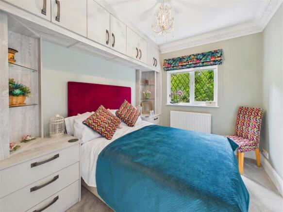 2 bed Detached Bungalow for sale Image 11