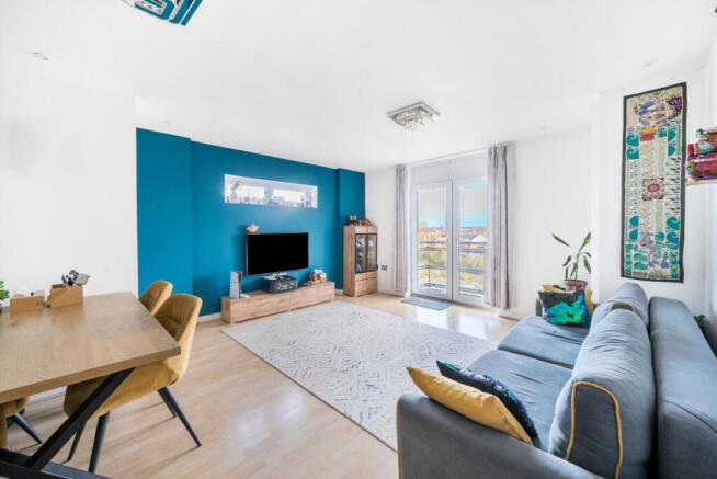 1410565-12-698c94...