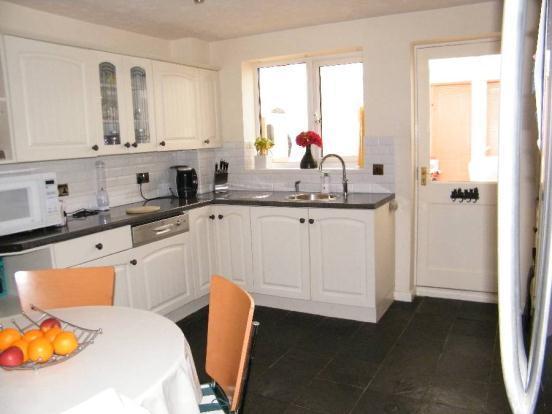 Breakfast/Kitchen