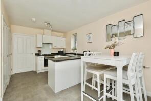 135, The Circle, Manor, Sheffield S2 1AJ