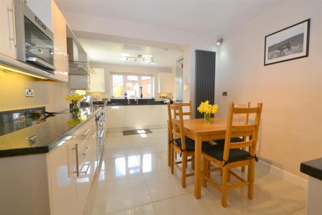 kitchen6.JPG